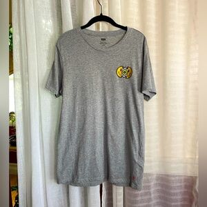 Levi’s Short Sleeve T-shirt Flower Patch Size Medium EUC